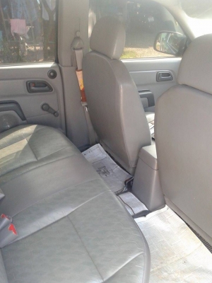 ISUZU D-MAX 4ประตู 2500 เทอร์โบ รถห้างแท้100\% รถบ้านขายเอง ISUZU D-MAX 4ประตู 2500 เทอร์โบ รถห้างแท้100\% รถบ้านขายเอง