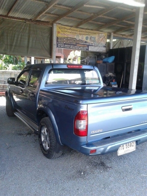 ISUZU D-MAX 4ประตู 2500 เทอร์โบ รถห้างแท้100\% รถบ้านขายเอง ISUZU D-MAX 4ประตู 2500 เทอร์โบ รถห้างแท้100\% รถบ้านขายเอง