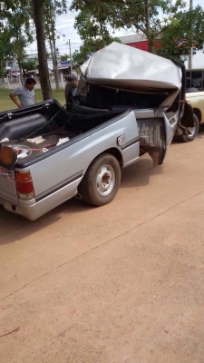 อีซูซุมังกรเเคป SLX เครื่อง2500 เล่มโอนลอย ปี97หรือแยกขายอะไหลทุกส่วน