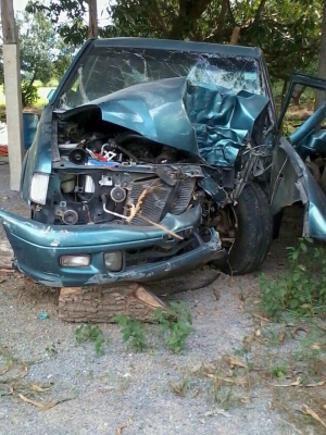 อีซุซุดราก้อนอาย เครื่อง2500 SLX ปี02 โอนลอยหรือเเยกอะไหลทุกส่วน