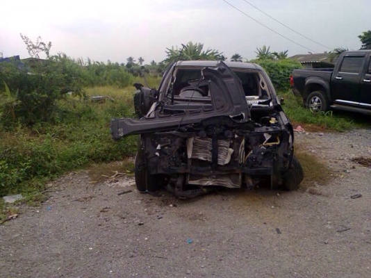 เชพออนิวส์4ประตู ตัวเตี้ยปี13 สีดำ โอนลอย เชพออนิวส์4ประตู ตัวเตี้ยปี13 สีดำ โอนลอย