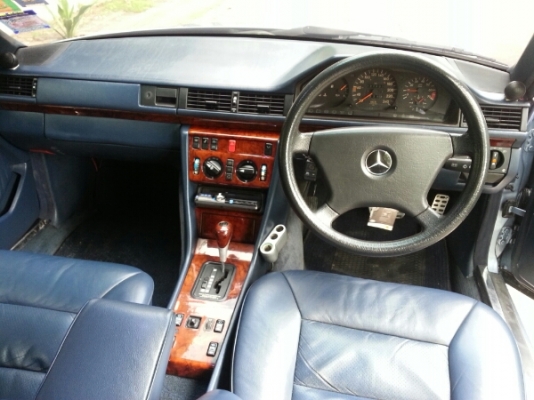 BENZ 300CE ปี93 SPORT 2 ประตู ออโต้ รถสวย พร้อมใช้ BENZ 300CE ปี93 SPORT 2 ประตู ออโต้ รถสวย พร้อมใช้