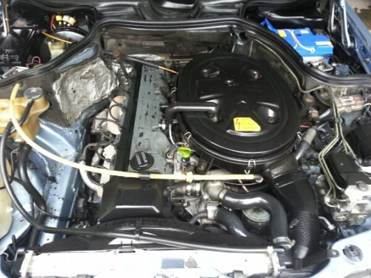 BENZ 300CE ปี93 SPORT 2 ประตู ออโต้ รถสวย พร้อมใช้ BENZ 300CE ปี93 SPORT 2 ประตู ออโต้ รถสวย พร้อมใช้