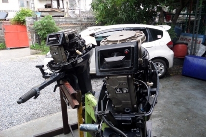 ขาย เครื่องเรือ EVINRUDE 40 แรง 2 ตัว 55000 ติดเครื่องได้ 1 ตัว อีกตัวไม่ติดอะไหล่ครบ เครื่องยังไม่เคยรื้อ