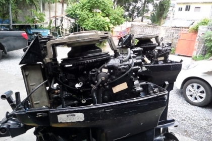 ขาย เครื่องเรือ EVINRUDE 40 แรง 2 ตัว 55000 ติดเครื่องได้ 1 ตัว อีกตัวไม่ติดอะไหล่ครบ เครื่องยังไม่เคยรื้อ