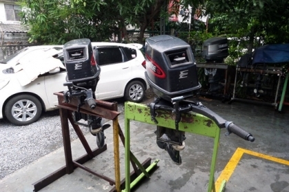 ขาย เครื่องเรือ EVINRUDE 40 แรง 2 ตัว 55000 ติดเครื่องได้ 1 ตัว อีกตัวไม่ติดอะไหล่ครบ เครื่องยังไม่เคยรื้อ