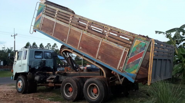 ขาย10ล้อดัมพ์2เพลา อีซูซุร็อคกี้195 6HE1 สโลว์กลาง ช่วงล่างใหญ่200 เครื่องดี แชชซีสวย เอกสารเล่มทะเบียนพร้อมโอน