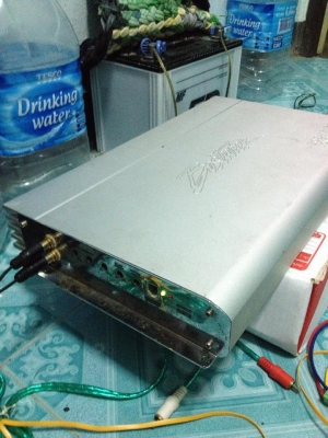 แอมป์คลาสดี บอสวิค1500w มือสองใช้งานปกติ ฝาหลังไม่มี ขับซับ10-12นิ้วหล่อได้ ขาย 4250 บาท