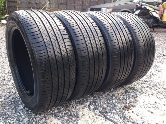 ขายยาง MICHELIN PRIMACY 225/50R17 ยางสัปดาห์ที่35ปี13 ดอกเต็มนิ่มลึกเท่ากันไม่แตกลายไม่ร้าวไม่กินข้าง (สภาพยาง95\%) จำนวน 1 ชุด