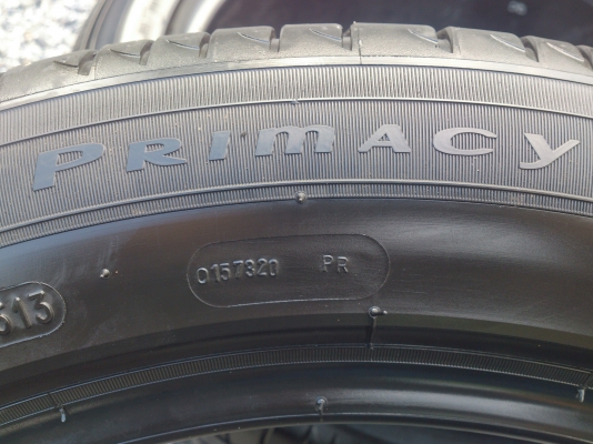 ขายยาง MICHELIN PRIMACY 225/50R17 ยางสัปดาห์ที่35ปี13 ดอกเต็มนิ่มลึกเท่ากันไม่แตกลายไม่ร้าวไม่กินข้าง (สภาพยาง95\%) จำนวน 1 ชุด