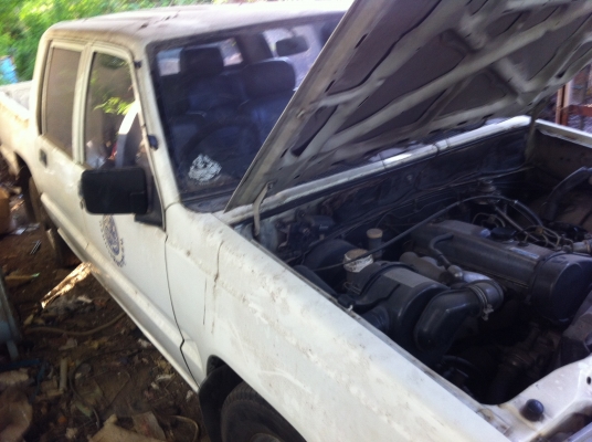 รถยนต์4ประตู มิตซูบิชิ  L200 ปี 39 เปลี่ยนเครื่องยนต์มาใหม่ หน่วยงานเดิมเลิกใช้