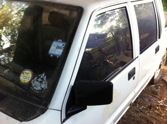 รถยนต์4ประตู มิตซูบิชิ  L200 ปี 39 เปลี่ยนเครื่องยนต์มาใหม่ หน่วยงานเดิมเลิกใช้