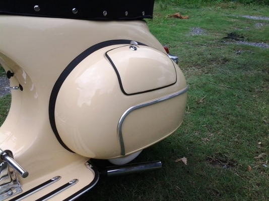 ขาย vespa 64 อินเดีย no book รถอยู่ชัยนาท สภาพlสวยครับ เอกสารอินวอย เครืองผ่าใหม่ สีใหม่ อุปกรณ์ใหม่ ราคา 49500 บาท รถสวยพร้อมขี่กลับ สนใจติดต่อ 0826336557 โป้ง รับเทรินทุกรุ่นครับ