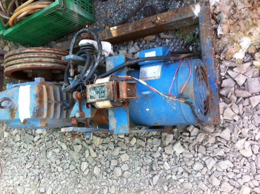 ชุดมอเตอร์มิตซูบิชิ 5 แรงม้าพร้อมเกียร์ทดขนาดใหญ่มีเบรคไฟฟ้าช่วยป้องกันการหมุนฟรี