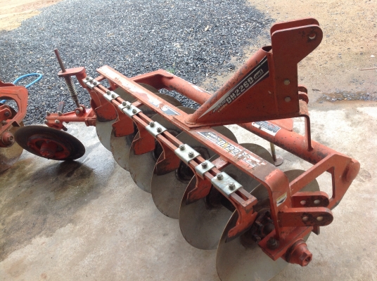 ปัญญาแทรคเตอร์มาแล้ว...นางฟ้า ครับ รถไร่แท้ๆ ไม่เคยลงน้ำ คูโบต้า L3608 พร้อมใบมีดคานล่าง และ ผาน6x22ตราช้าง ทำงาน 1220 ชม.