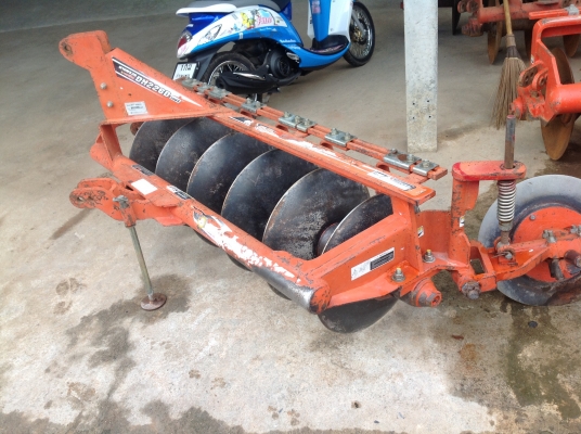 ปัญญาแทรคเตอร์มาแล้ว...นางฟ้า ครับ รถไร่แท้ๆ ไม่เคยลงน้ำ คูโบต้า L3608 พร้อมใบมีดคานล่าง และ ผาน6x22ตราช้าง ทำงาน 1220 ชม.