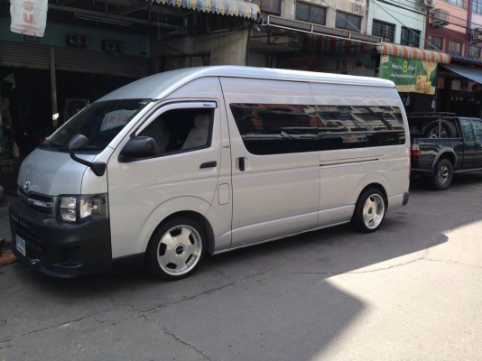 ขายแม็ก lauvee w work แท้ญี่ปุ่น สำหรับรถตู้ กระบะ พร้อมยาง โยโกเทพ ๆ