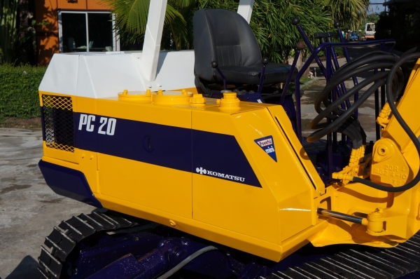 ขายรถขุด KOMUTSU PC 20-3 เก่านอกปรับสภาพพร้อมใช้งาน