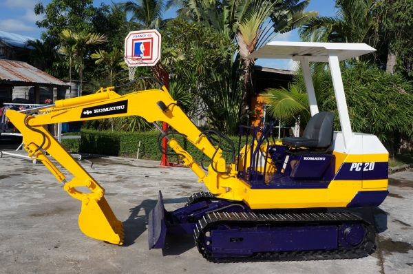ขายรถขุด KOMUTSU PC 20-3 เก่านอกปรับสภาพพร้อมใช้งาน