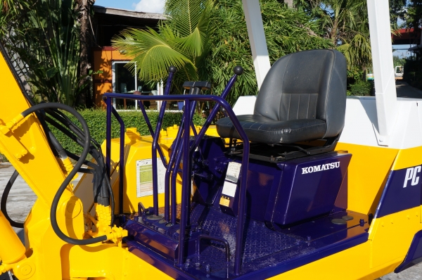 ขายรถขุด KOMUTSU PC 20-3 เก่านอกปรับสภาพพร้อมใช้งาน