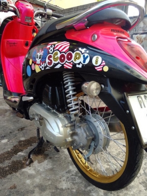Scoopy-i สวยๆเครื่องเดิมสนิท แต่งสวยลงล้อมาอย่างเดียวครับ ราคาถูกครับ