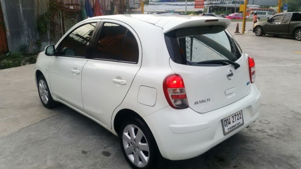 NISSAN MARCH ปี 2011 มือเดียวออกห้าง รถไม่เคยทำสี รถสวย ติดแก็ส LPG หัวฉีด ถังโดนัท เช็คศูนย์ตลอด มีบุ๊คเซอร์วิส รถขับดีมาก แอร์เย็น ล้อ MAX ภายในสวยสภาพใหม่ๆ สีสวย รถพร้อมใช้งาน ฟรีดาวน์ จัดไฟแนนได้