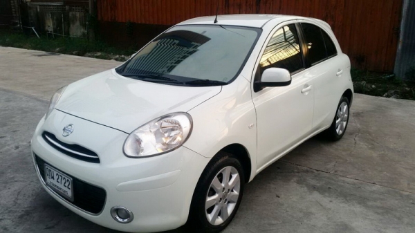 NISSAN MARCH ปี 2011 มือเดียวออกห้าง รถไม่เคยทำสี รถสวย ติดแก็ส LPG หัวฉีด ถังโดนัท เช็คศูนย์ตลอด มีบุ๊คเซอร์วิส รถขับดีมาก แอร์เย็น ล้อ MAX ภายในสวยสภาพใหม่ๆ สีสวย รถพร้อมใช้งาน ฟรีดาวน์ จัดไฟแนนได้