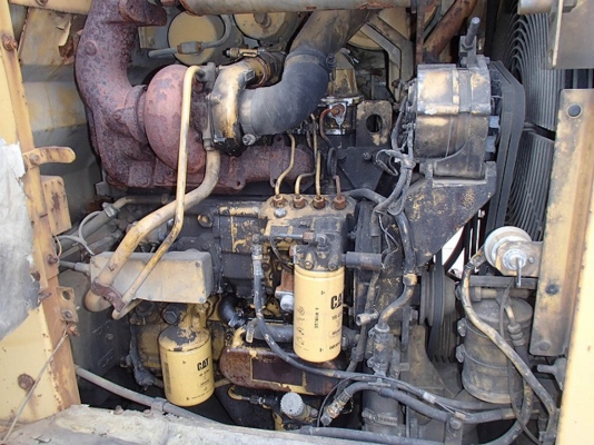 รถตัก CAT 926E นำเข้าจาก ญี่ปุ่น +++ สภาพเดิมๆ สวย พร้อมใช้งาน ขายถูก 090-986-2521