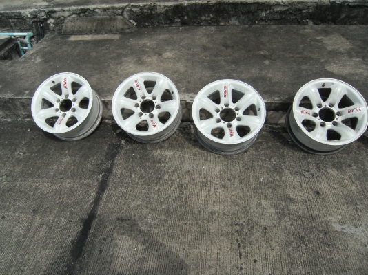 ล้อเล็บเหยี่ยว