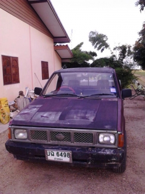 Nissan นิสัน กะบะ สนใจโทร081-7635381