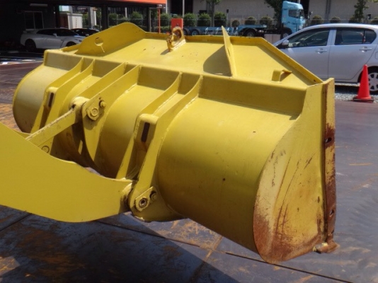 รถตัก Komatsu WA 100-3 สวยมาก สภาพ 90\% ไม่มีที่ติ รถใช้น้อย 3,000 กว่าชั่โมง นำเข้าจากญี่ปุ่น รถตัก Komatsu WA 100-3 สวยมาก สภาพ 90\% ไม่มีที่ติ รถใช้น้อย 3,000 กว่าชั่โมง นำเข้าจากญี่ปุ่น