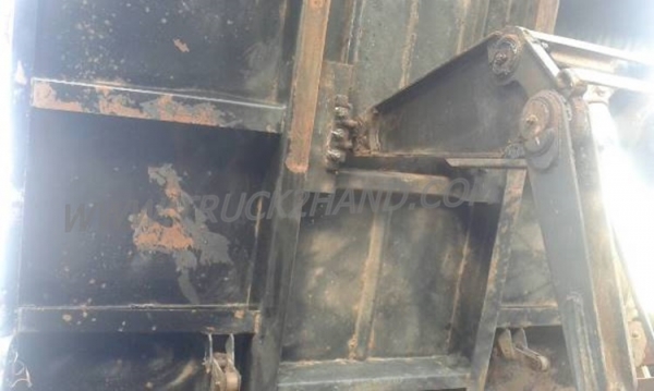 รถบรรทุก 6 ล้อดัมพ์ HINO MEGA EURO2 150 แรงม้า ปีจดทะเบียน 2551