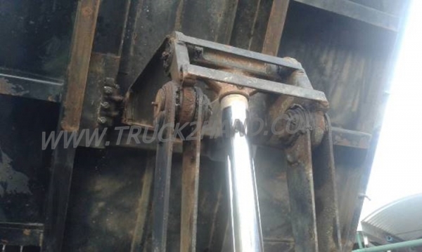 รถบรรทุก 6 ล้อดัมพ์ HINO MEGA EURO2 150 แรงม้า ปีจดทะเบียน 2551