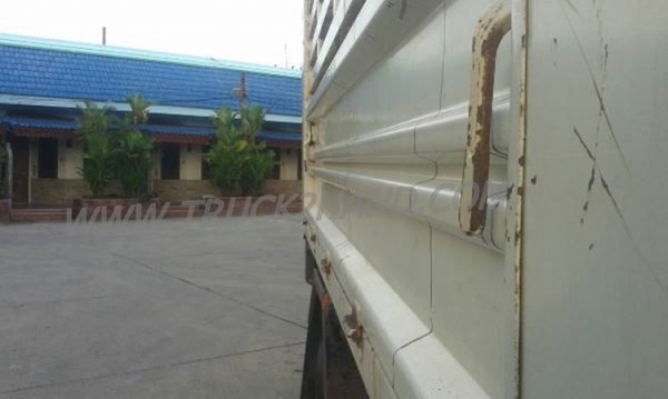 รถบรรทุก 6 ล้อดัมพ์ HINO MEGA EURO2 150 แรงม้า ปีจดทะเบียน 2551