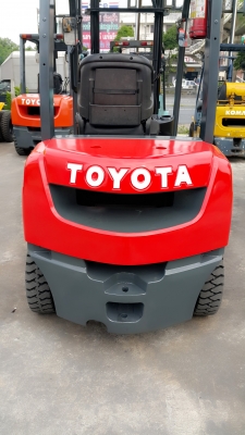 TOYOTA 8FD25ขนาด2.5ตัน เสาสูง4เมตร งาไซค์ซิฟ เกียร์ออร์โต้ เครื่องยนต์ดีเซล1DZ2 ยางตัน4เส้น รับประกันเครื่องเกียร์ ราคาต่อรองได้