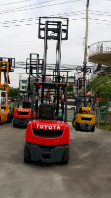 TOYOTA 8FD25ขนาด2.5ตัน เสาสูง4เมตร งาไซค์ซิฟ เกียร์ออร์โต้ เครื่องยนต์ดีเซล1DZ2 ยางตัน4เส้น รับประกันเครื่องเกียร์ ราคาต่อรองได้