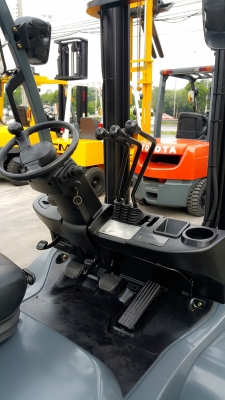 TOYOTA 8FD25ขนาด2.5ตัน เสาสูง4เมตร งาไซค์ซิฟ เกียร์ออร์โต้ เครื่องยนต์ดีเซล1DZ2 ยางตัน4เส้น รับประกันเครื่องเกียร์ ราคาต่อรองได้