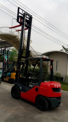 TOYOTA 8FD25ขนาด2.5ตัน เสาสูง4เมตร งาไซค์ซิฟ เกียร์ออร์โต้ เครื่องยนต์ดีเซล1DZ2 ยางตัน4เส้น รับประกันเครื่องเกียร์ ราคาต่อรองได้