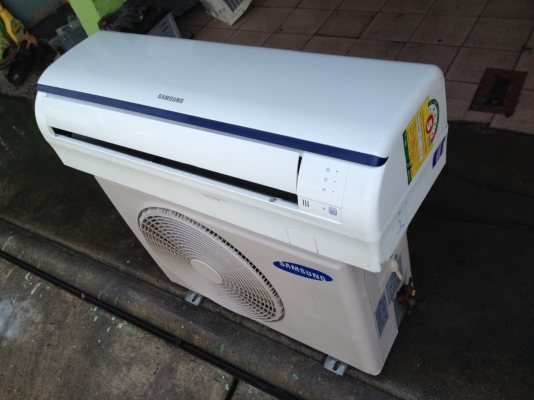 **** ขายแอร์ Samsung 9000 BTU สภาพสวย ****