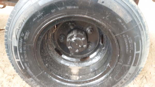 (ร้านรุ่งโรจน์ 082-1057078)ขาย 6ล้อ isuzu  NKR110 ห้างแท้ปี 37 เกียร์สั้นแท้จากศูนย์ รถมือเดียว แอร์ ฟิล์ม เพาเวอร์ กระบะเหรด ยางเรเดียล เครื่องแน่นมาก นิ่ม ช่วง