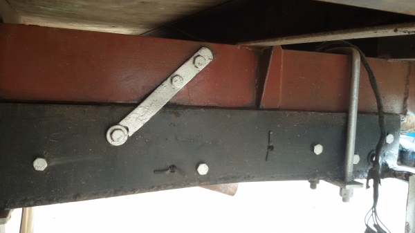 (ร้านรุ่งโรจน์ 082-1057078)ขาย 6ล้อ isuzu  NKR110 ห้างแท้ปี 37 เกียร์สั้นแท้จากศูนย์ รถมือเดียว แอร์ ฟิล์ม เพาเวอร์ กระบะเหรด ยางเรเดียล เครื่องแน่นมาก นิ่ม ช่วง