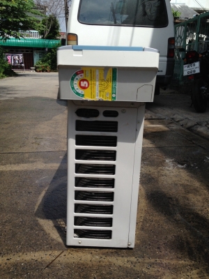 **** ขายแอร์ LG 12500 BTU ตัว TOP ****