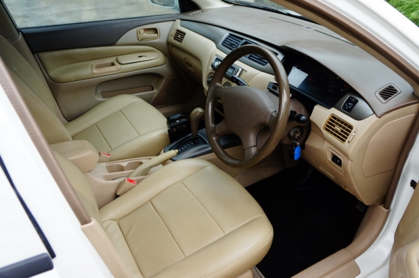 MITSUBISHI CEDIA ปี 2004 ตัว TOP ชุดแต่ง แรลลี่อาร์ต ญี่ปุ่นแท้รอบคัน ไฟหน้า+สปอร์ตไลท์ ตัวนอกแท้ ล้อ MAX แต่ง เบาะหนัง เครื่องแน่นๆ ช่วงล่างดี แอร์เย็น กระจกไฟฟ้า ภายในสภาพสวย สีสวย รถพร้อมใช้งาน จัดไฟแนนได้