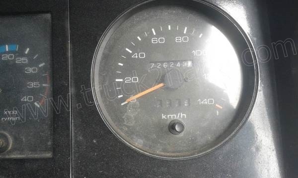 รถบรรทุก 10 ล้อดั้มพ์ ISUZU