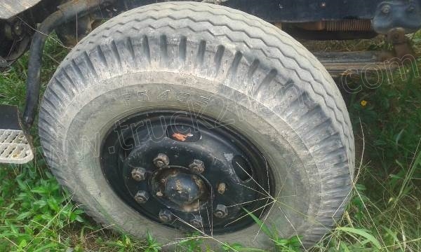 รถบรรทุก 10 ล้อดั้มพ์ ISUZU