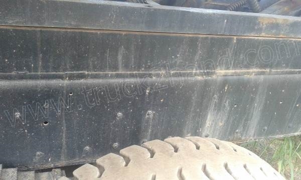 รถบรรทุก 10 ล้อดั้มพ์ ISUZU