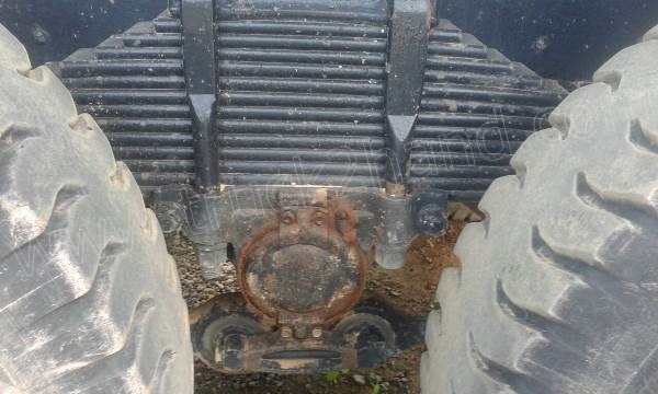 รถบรรทุก 10 ล้อดั้มพ์ ISUZU