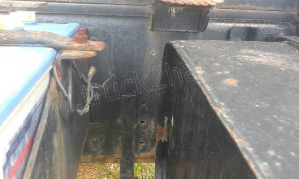 รถบรรทุก 10 ล้อดั้มพ์ ISUZU