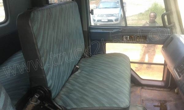 รถบรรทุก 10 ล้อดั้มพ์ ISUZU