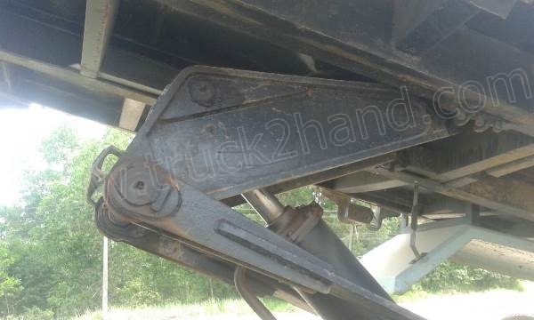 รถบรรทุก 10 ล้อดั้มพ์ ISUZU